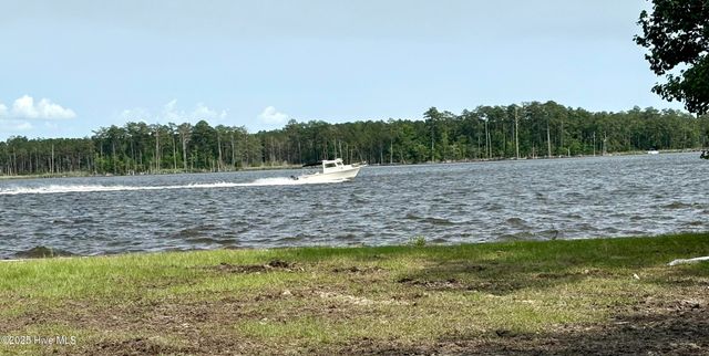 123 Pungo View Road, Belhaven, NC 27810