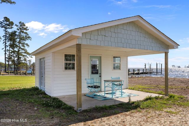 123 Pungo View Road, Belhaven, NC 27810