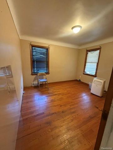 7559 Prairie Street, Detroit, MI 48210