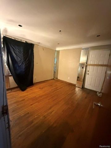 7559 Prairie Street, Detroit, MI 48210
