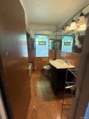 7559 Prairie Street, Detroit, MI 48210