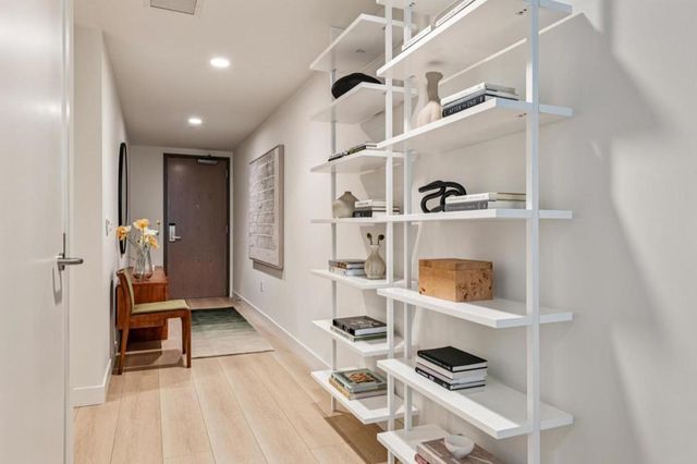 188 W Saint James Street 10515, San Jose, CA 95110