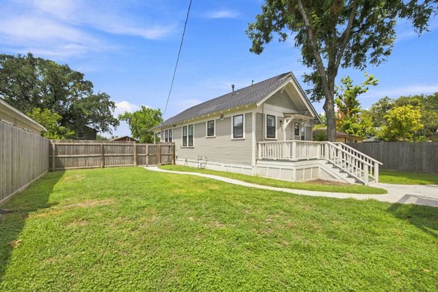 4618 Mcewen Street, Houston, TX 77009