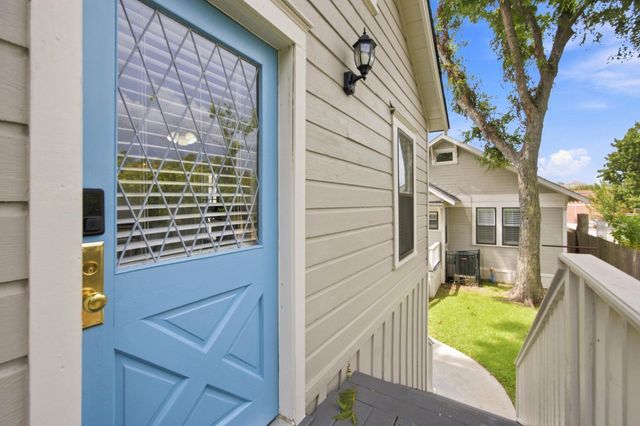 4618 Mcewen Street, Houston, TX 77009