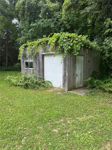 9692 Summit Street Road, Pavilion, NY 14482