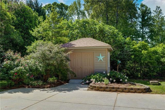 230 Roberson Lane, Reidsville, NC 27320