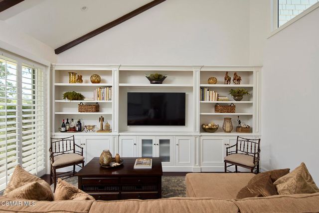 4204 Par 5 Drive, Westlake Village, CA 91362