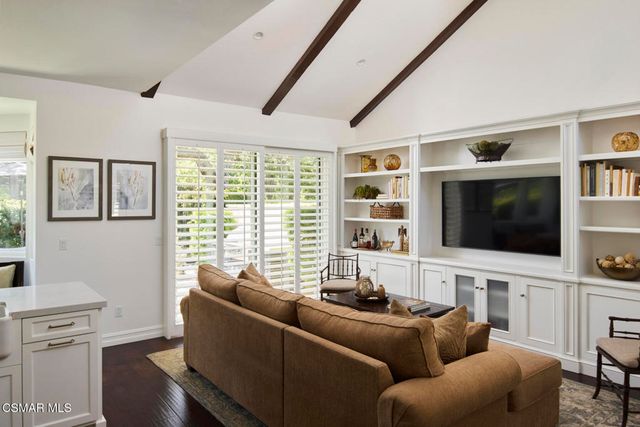 4204 Par 5 Drive, Westlake Village, CA 91362