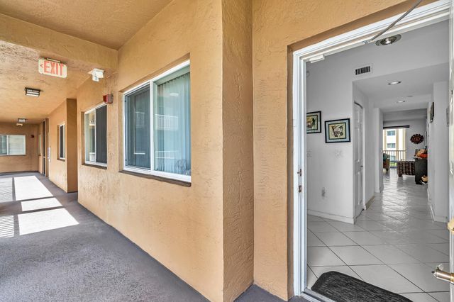 7623 Southampton Terrace 211, Tamarac, FL 33321