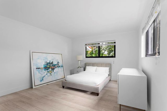 715 NE 25th Avenue, Pompano Beach, FL 33062