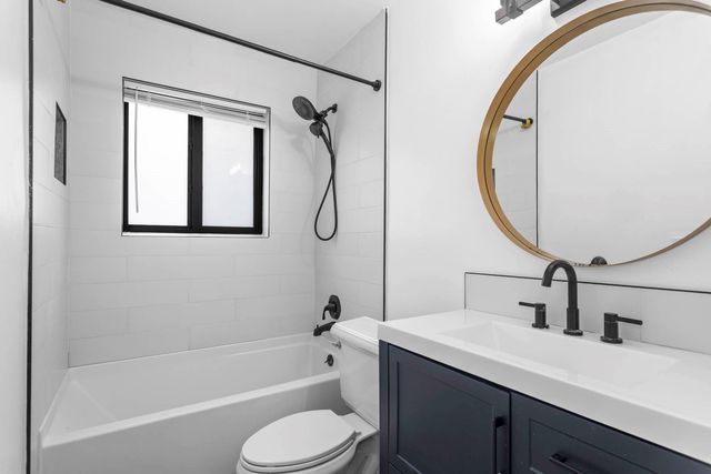 715 NE 25th Avenue, Pompano Beach, FL 33062