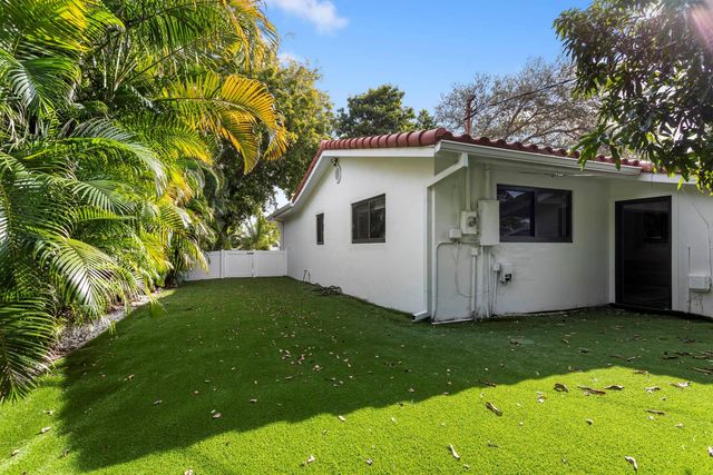 715 NE 25th Avenue, Pompano Beach, FL 33062