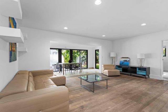 715 NE 25th Avenue, Pompano Beach, FL 33062