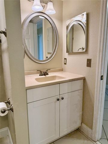 1986 PELICAN LANDING BOULEVARD 1511, Clearwater, FL 33762