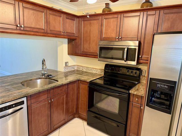 1986 PELICAN LANDING BOULEVARD 1511, Clearwater, FL 33762