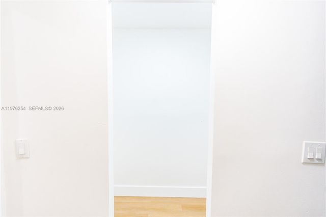 7951 SW 30th St, Davie, FL 33328