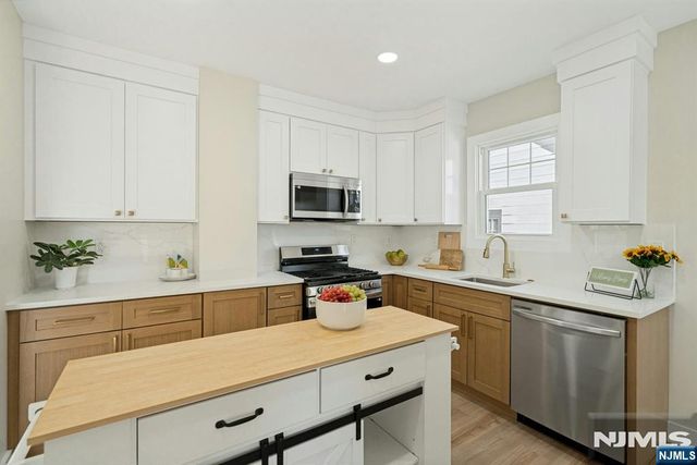 5-10 Bellair Avenue, Fair Lawn, NJ 07410