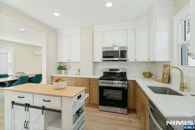 5-10 Bellair Avenue, Fair Lawn, NJ 07410