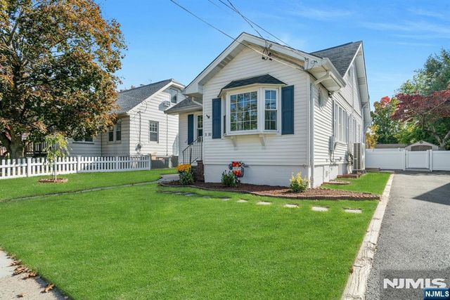 5-10 Bellair Avenue, Fair Lawn, NJ 07410
