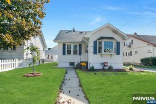 5-10 Bellair Avenue, Fair Lawn, NJ 07410