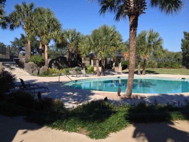 611 Sun Ray, Horseshoe Bay, TX 78657