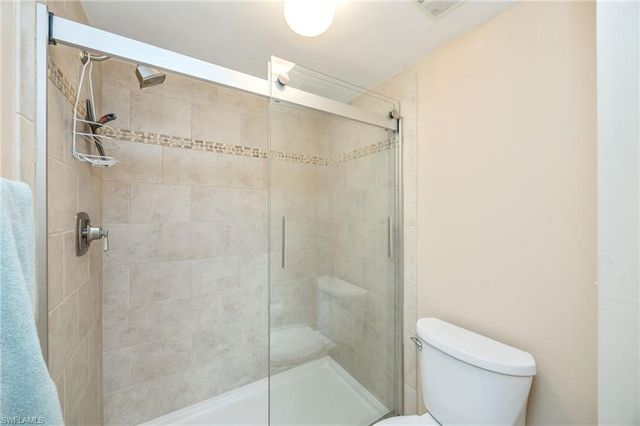 5950 Amherst DR A101, Naples, FL 34112