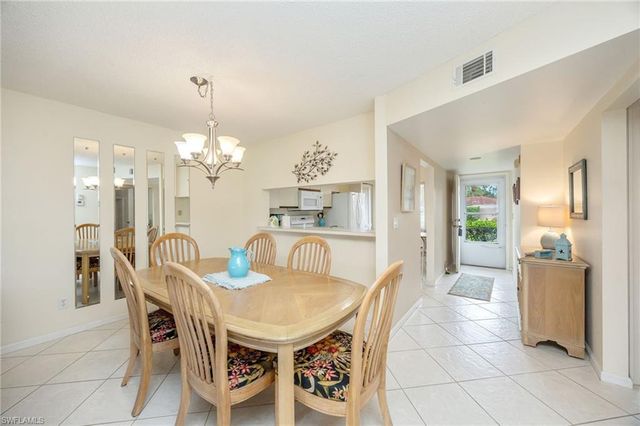 5950 Amherst DR A101, Naples, FL 34112