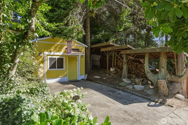 2010 Forest Hill Drive SE, Olympia, WA 98501