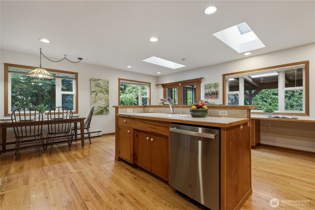2010 Forest Hill Drive SE, Olympia, WA 98501