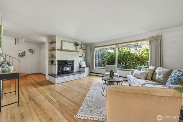 2010 Forest Hill Drive SE, Olympia, WA 98501
