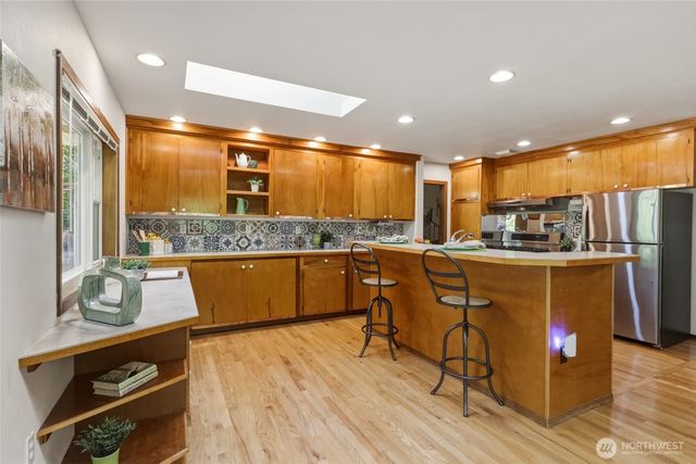 2010 Forest Hill Drive SE, Olympia, WA 98501
