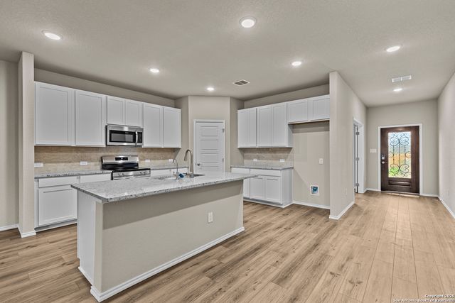 6518 Lowrie Block, San Antonio, TX 78239