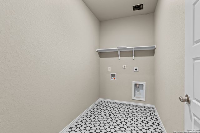 6518 Lowrie Block, San Antonio, TX 78239