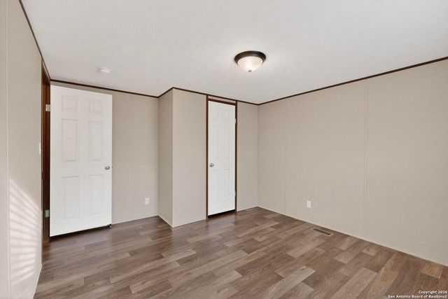 19124 La Gloria, Elmendorf, TX 78112