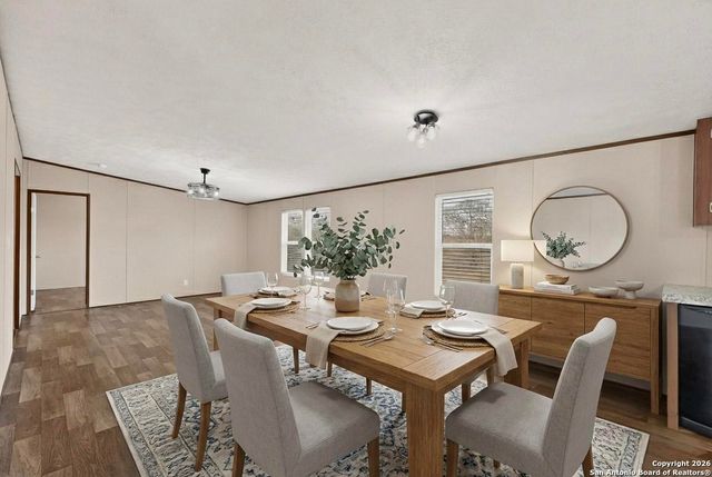 19124 La Gloria, Elmendorf, TX 78112