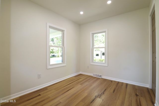 1928 Greenpoint Avenue, Rotterdam, NY 12303