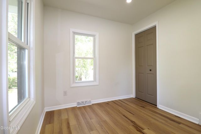 1928 Greenpoint Avenue, Rotterdam, NY 12303