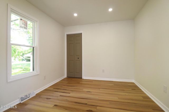 1928 Greenpoint Avenue, Rotterdam, NY 12303