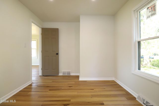 1928 Greenpoint Avenue, Rotterdam, NY 12303