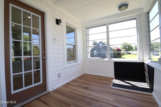 1928 Greenpoint Avenue, Rotterdam, NY 12303