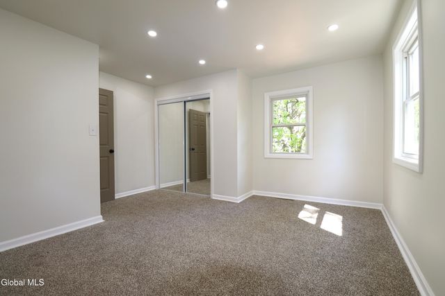 1928 Greenpoint Avenue, Rotterdam, NY 12303