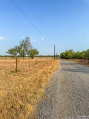 6870 County Road 329 (TRACT 1), Jourdanton, TX 78026