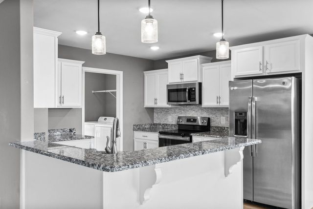 433 Andean Ct, Clarksville, TN 37040