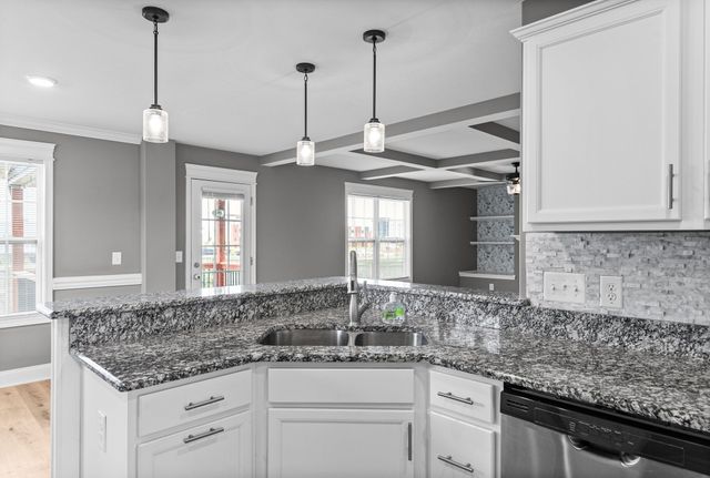 433 Andean Ct, Clarksville, TN 37040