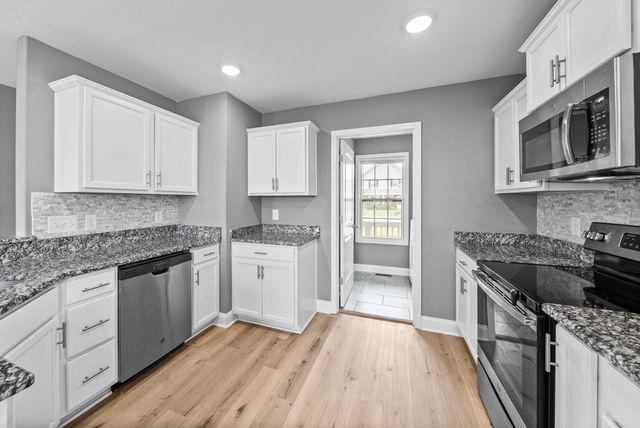 433 Andean Ct, Clarksville, TN 37040