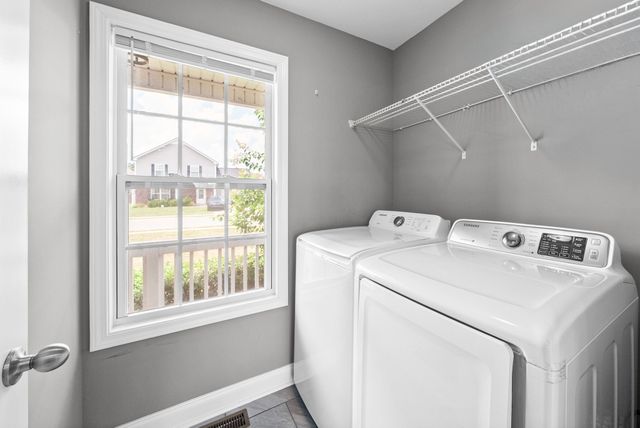 433 Andean Ct, Clarksville, TN 37040