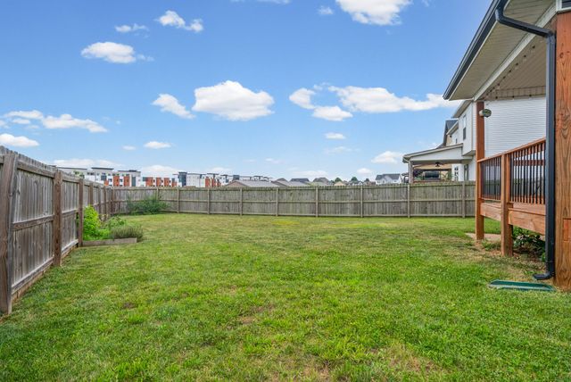 433 Andean Ct, Clarksville, TN 37040