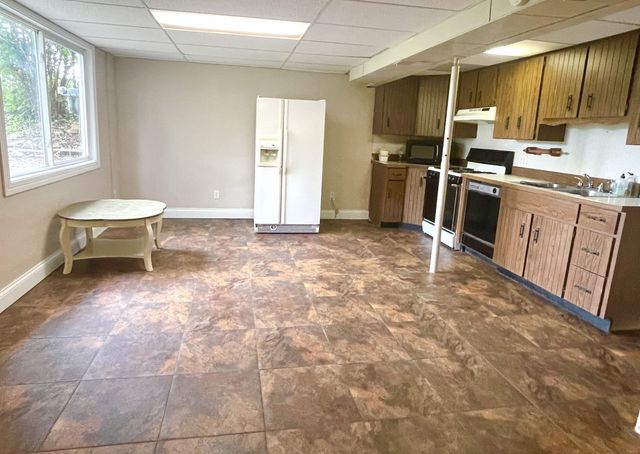 1415 Plain Street, Peru, IL 61354