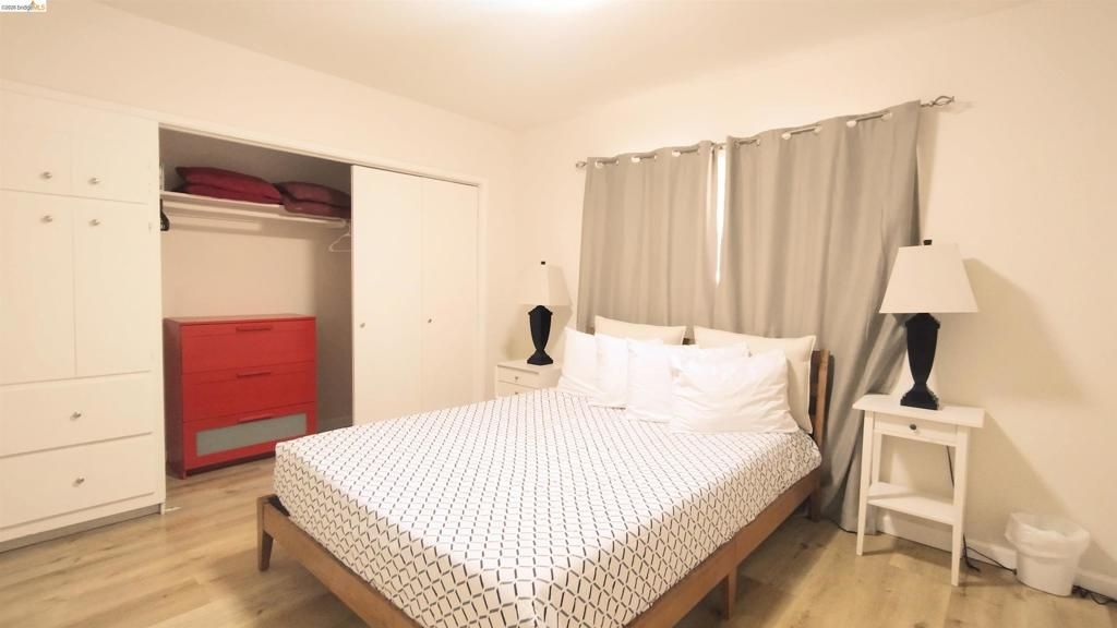 Image 17 of property listing at 1098 4Th St, South Lake Tahoe, CA 96150