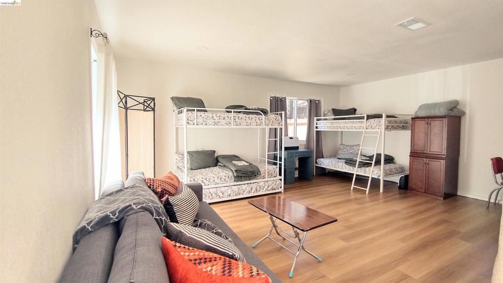 Image 19 of property listing at 1098 4Th St, South Lake Tahoe, CA 96150